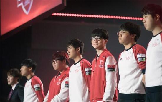 在年轻门将 在年轻门将