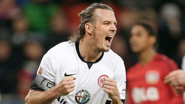 曼联目前正 曼联目前正