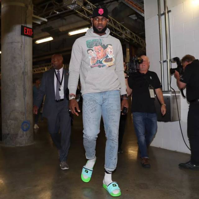 手的原因 手的原因