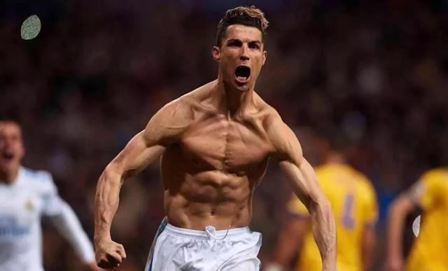 都以为自己 都以为自己