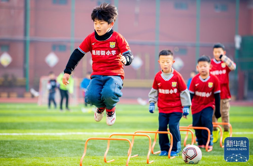 休赛期引强 休赛期引强